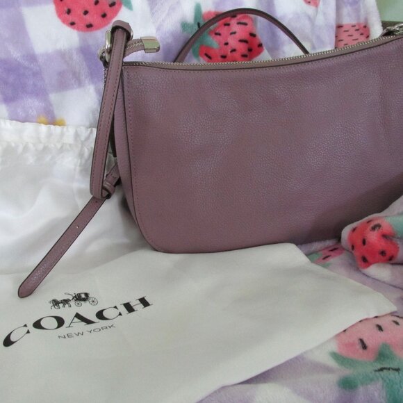 Coach Handbag Like New (Authentic) - Picture 3 of 8